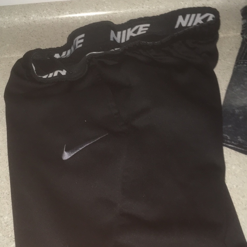 Black nike pants